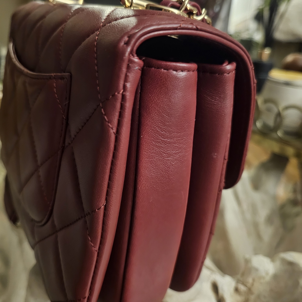 CHANEL Burgundy Quilted Shoulder Bag - Picture 6 of 16